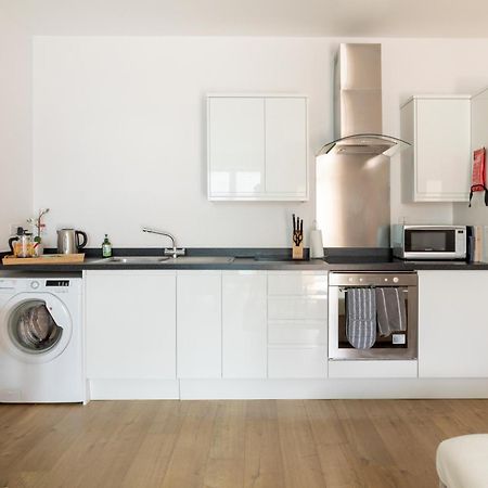 1 Bed Apartment - Redhill Central, Surrey, Gatwick #2 Extérieur photo