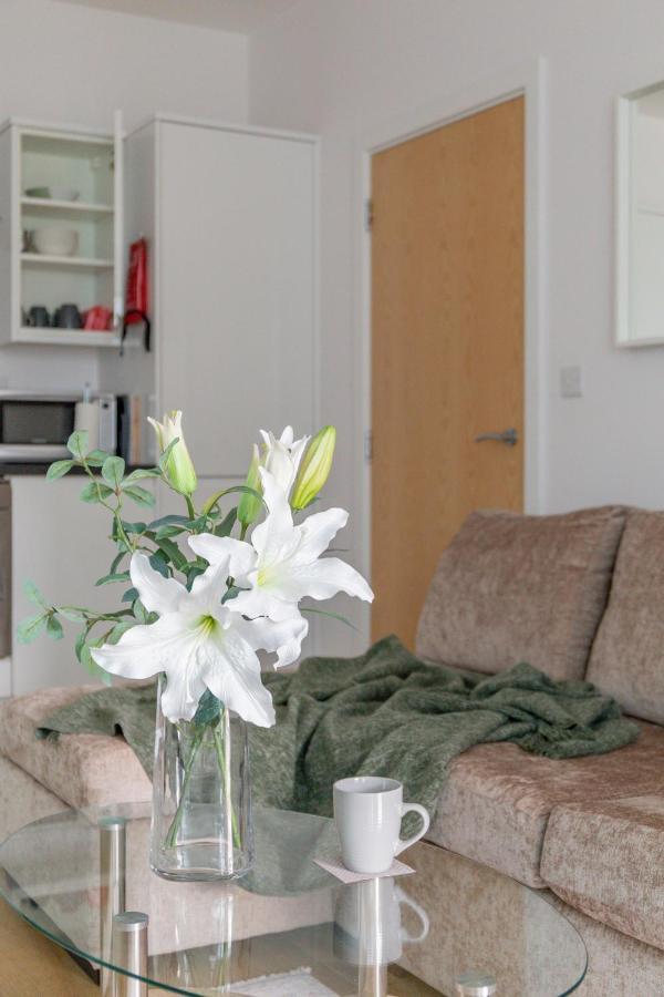 1 Bed Apartment - Redhill Central, Surrey, Gatwick #2 Extérieur photo
